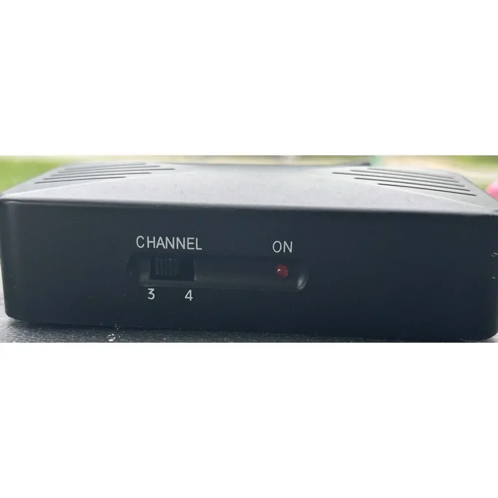 RF Modulator M61138 Audio / Video Switch Box 120V Power Cord 3 &4 Channel AV HD7